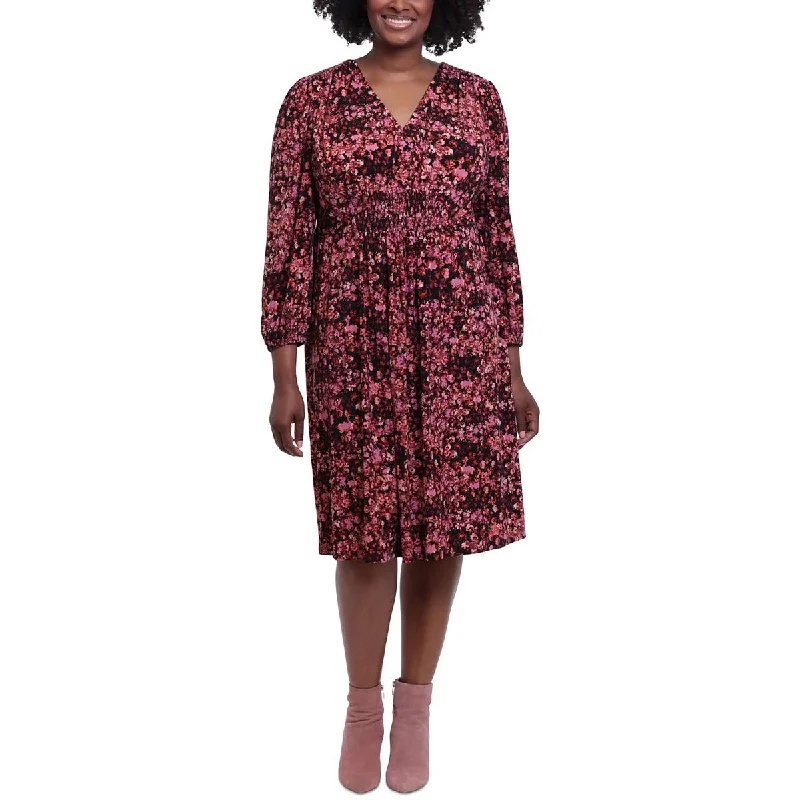 London Times Womens Plus Smocked V-neck Midi Dress