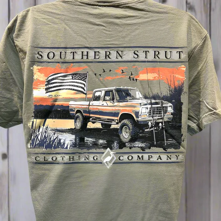 Southern Strut River Fishing Square Body Truck Short Sleeve T-Shirt Mens and Womens