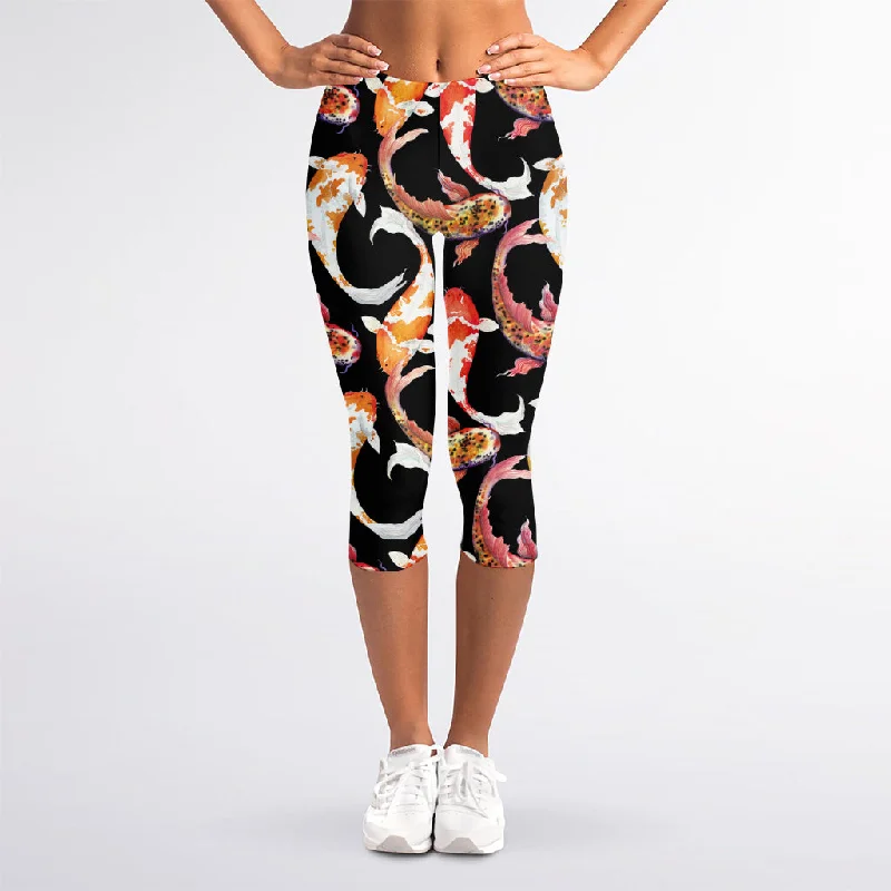 Watercolor Koi Carp Fish Pattern Print Women's Capri Leggings