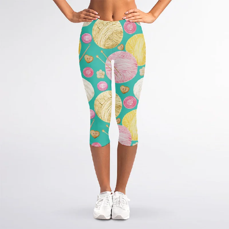 Watercolor Yarn Pattern Print Women's Capri Leggings