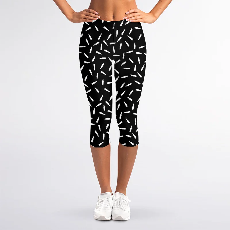 White And Black Gun Bullet Pattern Print Women's Capri Leggings