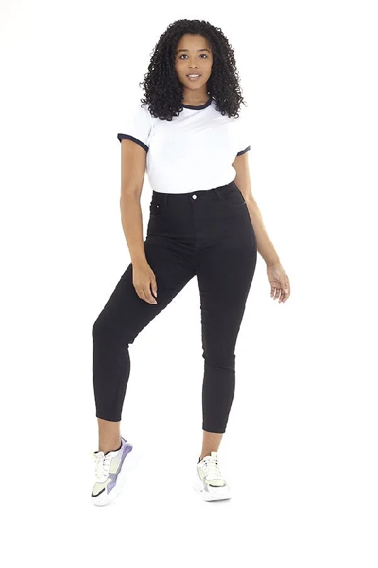 PLUS SIZE PLAIN BLACK SKINNY FITTED JEANS