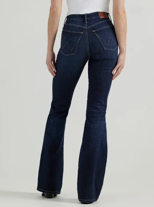 Wrangler Women's Bespoke Madilyn High-Rise Flare Jeans 112359280 Fashionable Straight Fit Denim